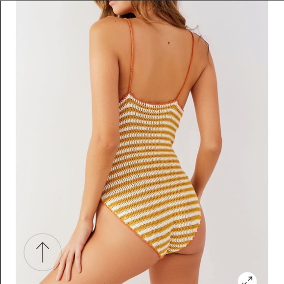 UO bodysuit - Picture 3 of 4